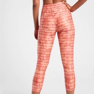 Athleta Elation Printed Capri Size ST in coral